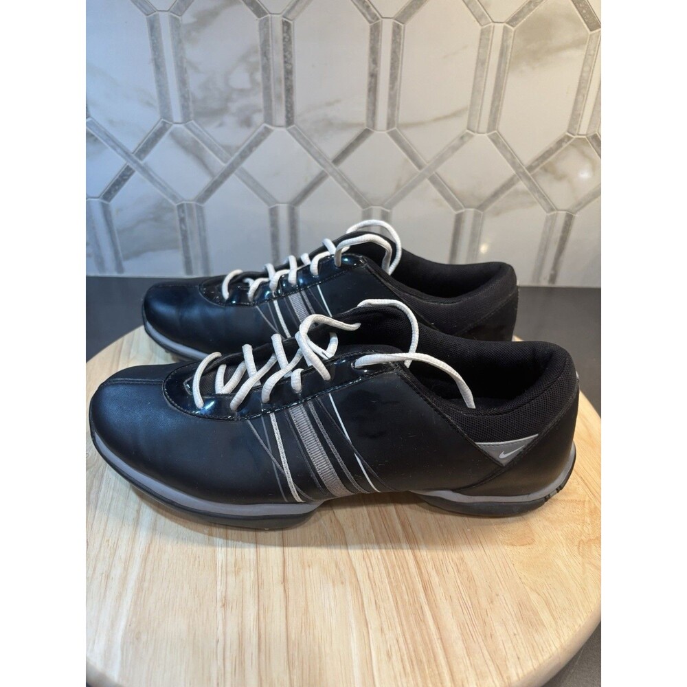 Nike Women's Black Delight Golf Shoes Spiked Leather White Stitching Size 9.5